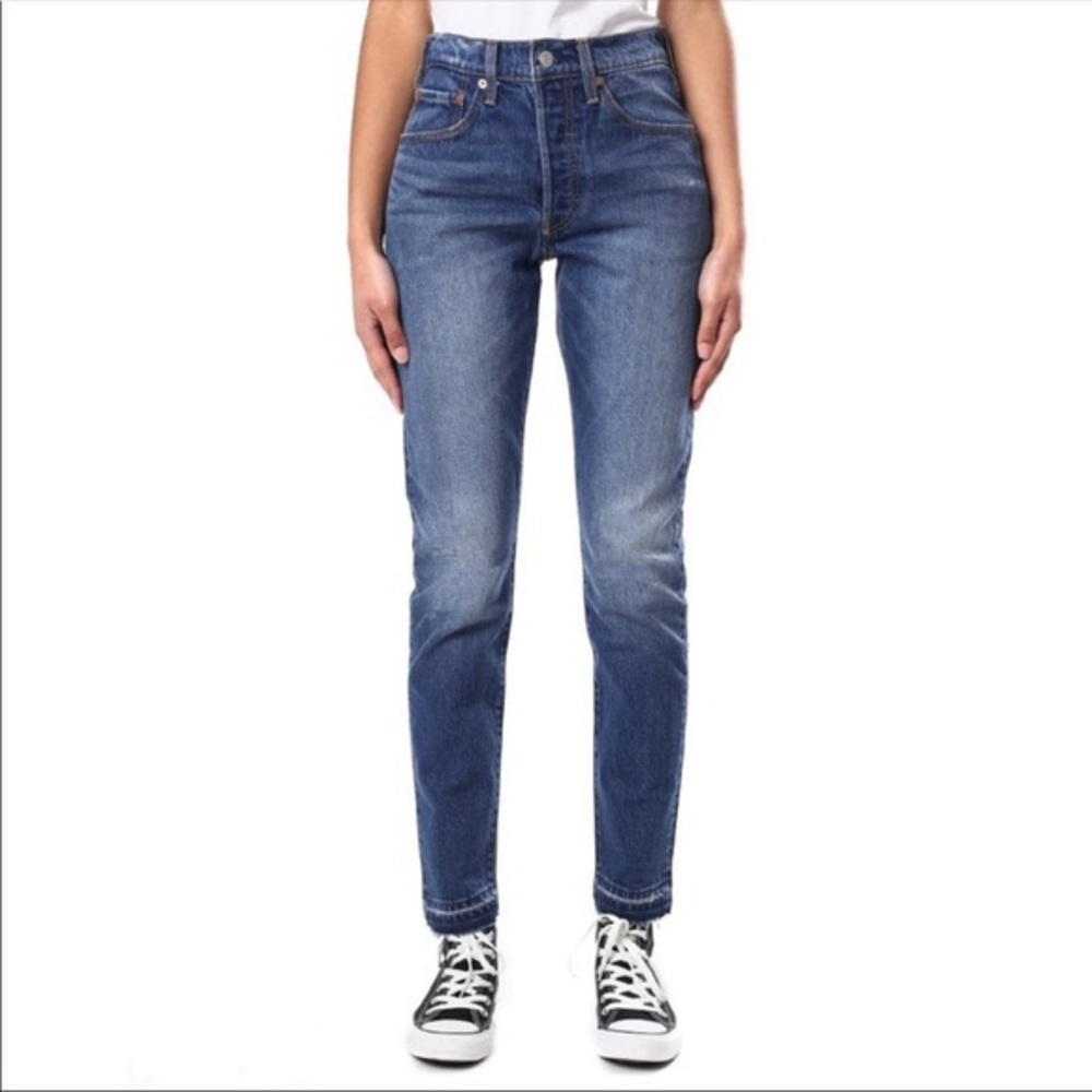 Levi’s 501 raw hem high rise jeans sz 26